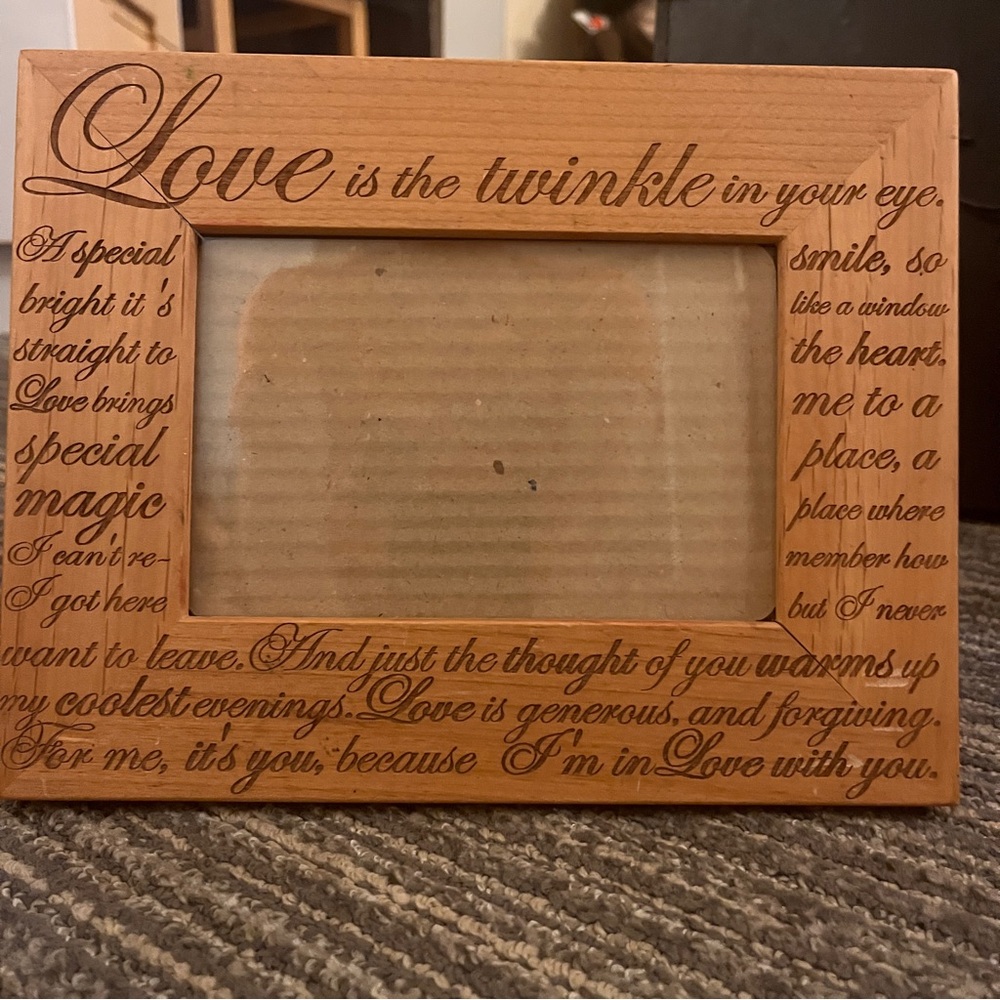 Love Quote Wooden Picture Frame Light grain wood 4 x 6 frame 660